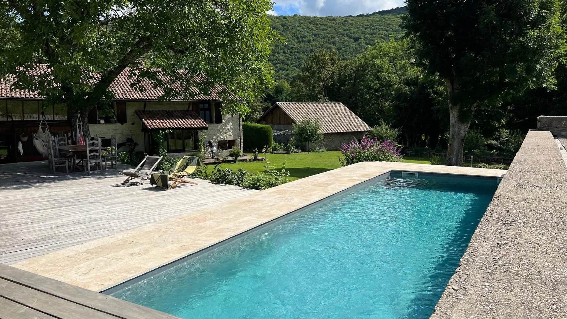 Les Granges De L'Eblouaz Bed & Breakfast Saint-Rambert-en-Bugey France